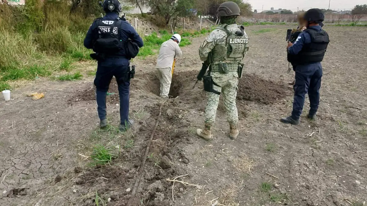 Asegura Secretaría de Seguridad y Paz toma clandestina y más de 70 mil litros en Celaya 02