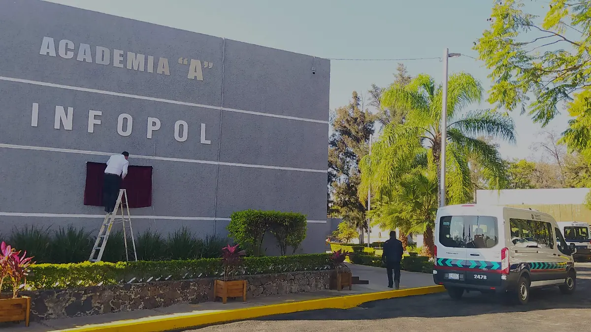 INFOPOL A (2)