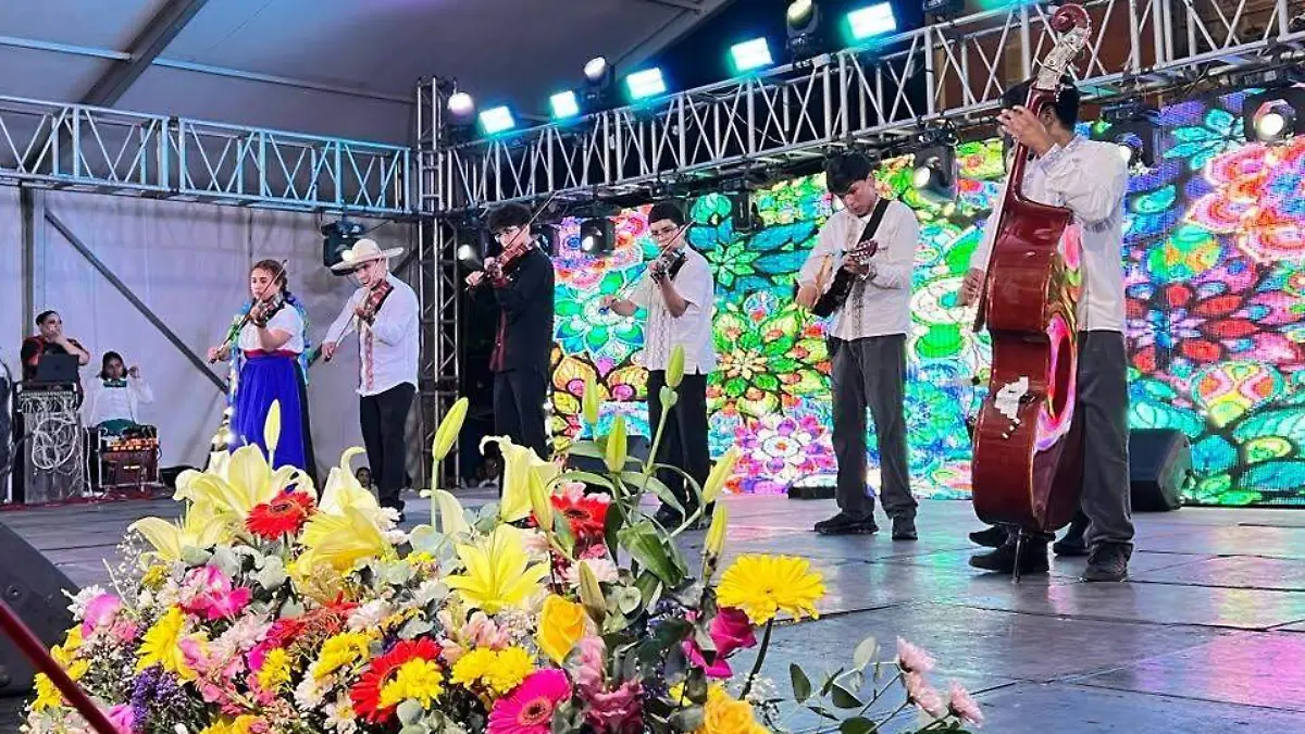 Concluye Festival8