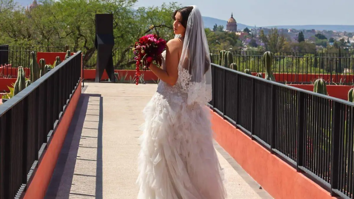 Haciendas, hoteles, viñedos, jardines y terrazas forman parte de la oferta de entre 60 y 80 recintos disponibles para celebrar bodas nacionales e internacionales en San Miguel de Allende.