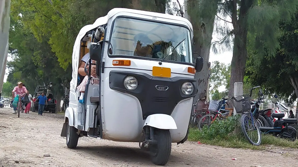 MOTOTAXI1