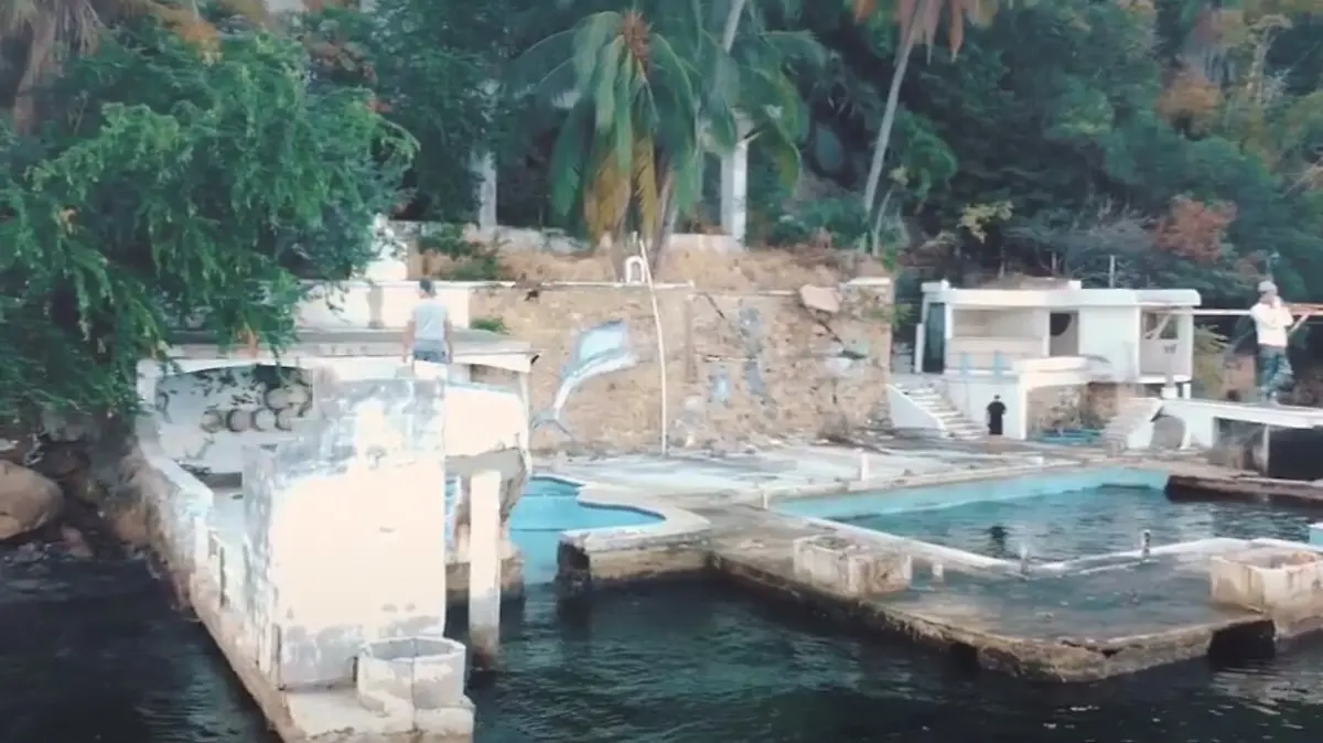 Cantinflas-Casa-Sirenas