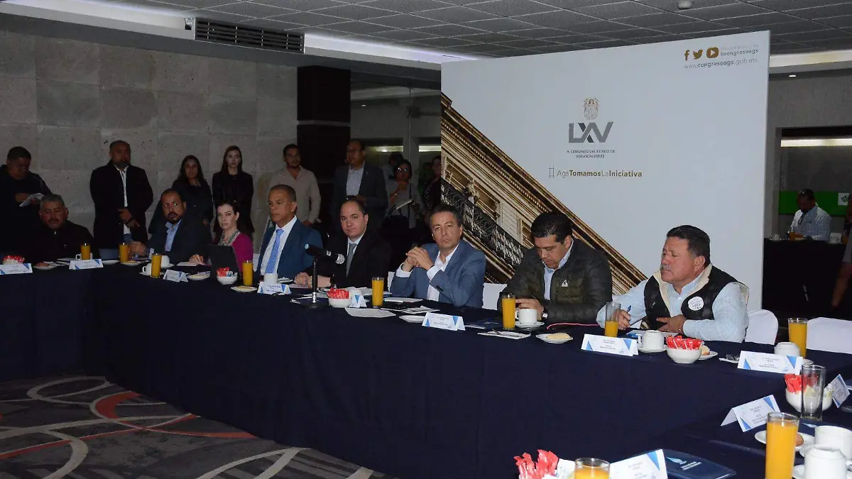 Reunión de ley de agua