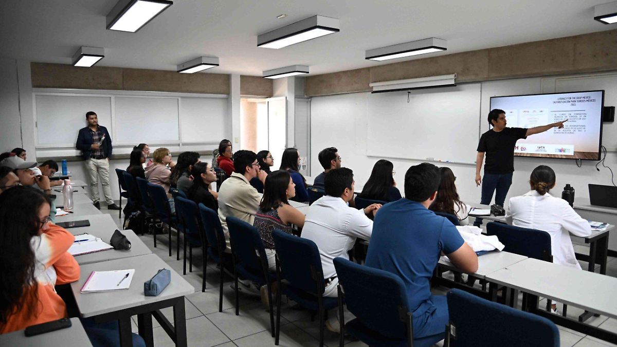 The Municipal DIF Commemorates Deaf Day