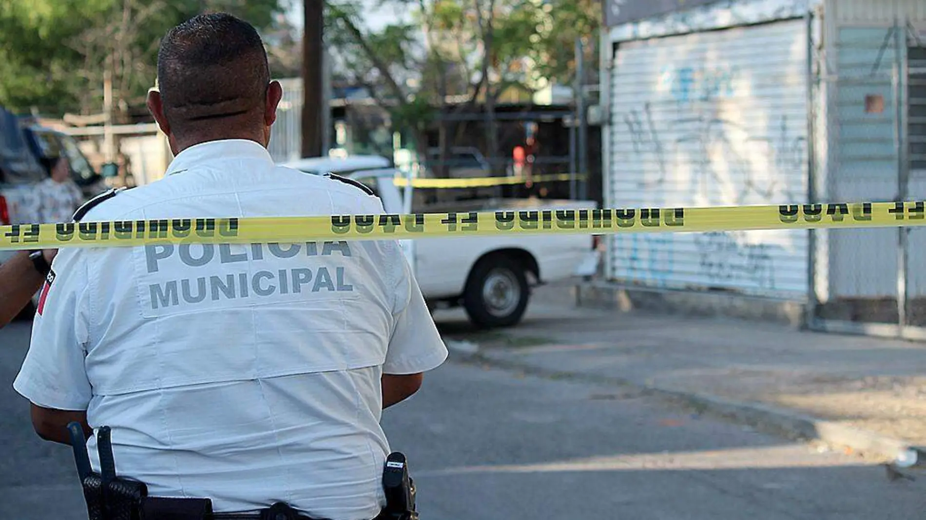 PolicíaMunicipal-ProhibidoElPaso