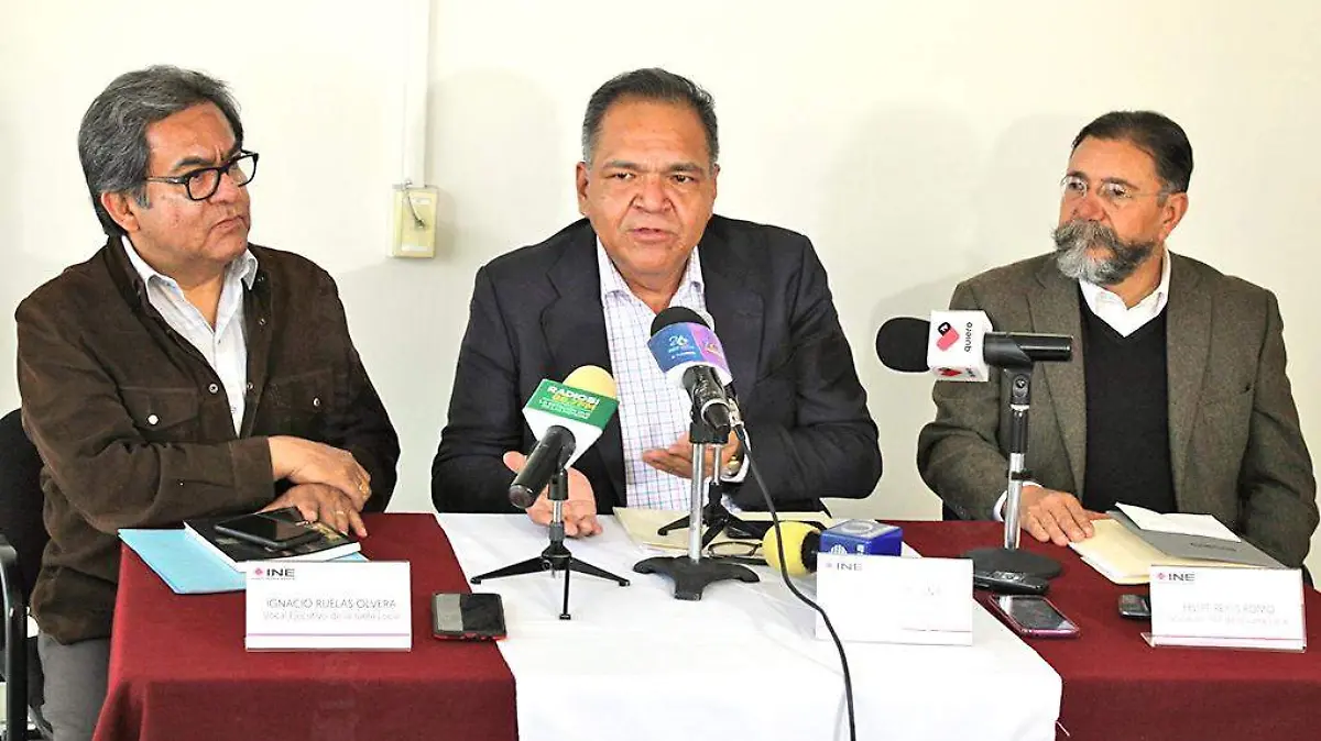 autoridades del INE