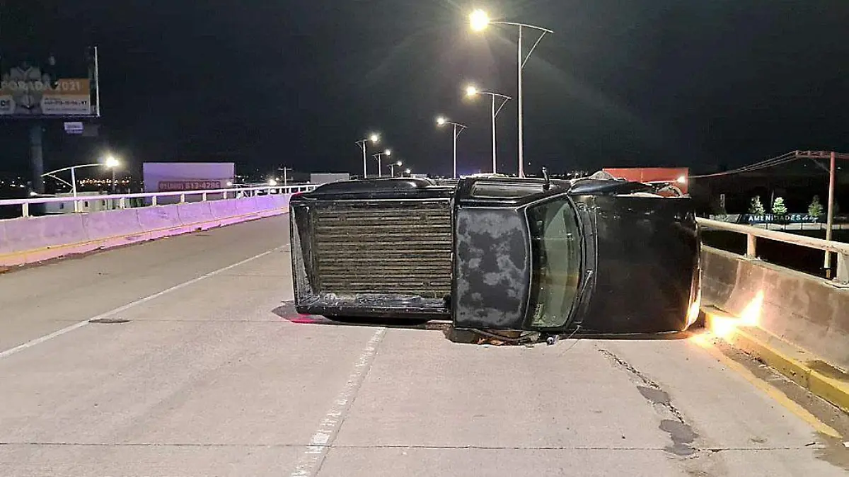 Volcadura-Accidente-Policiaca