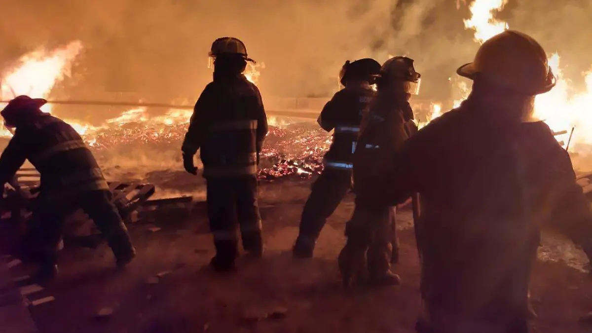 Incendio maderería 4