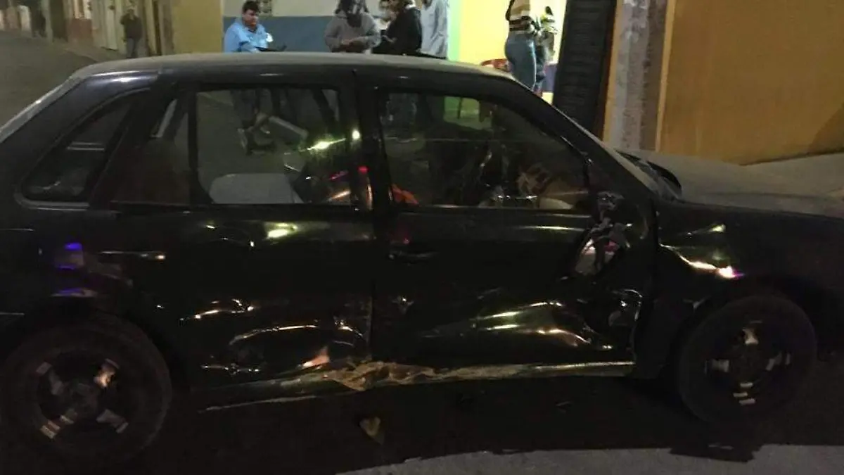 Auto chocado en Calvillo 2