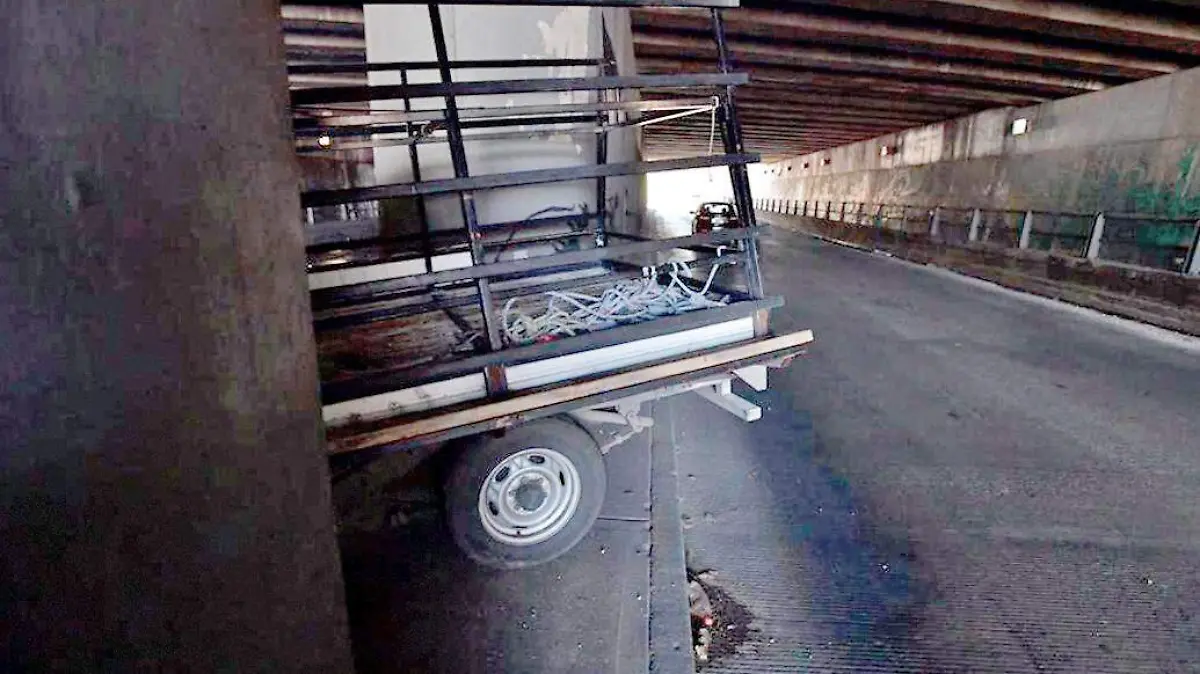 accidente paso a desnivel 5