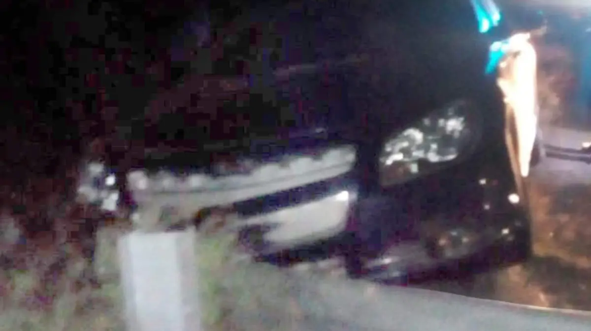 Accidente coche abandonado 2