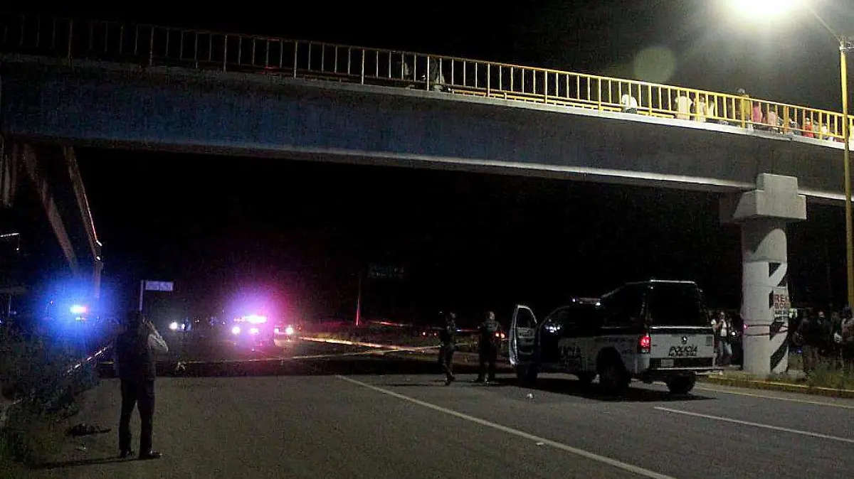 PuentePeatonal-Atropellados-Patrullas-PolicíaMunicipal