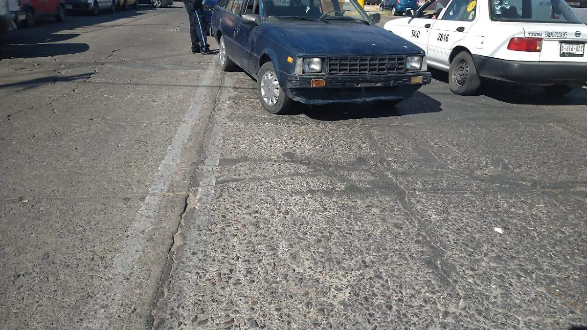 Auto accidente ancianito