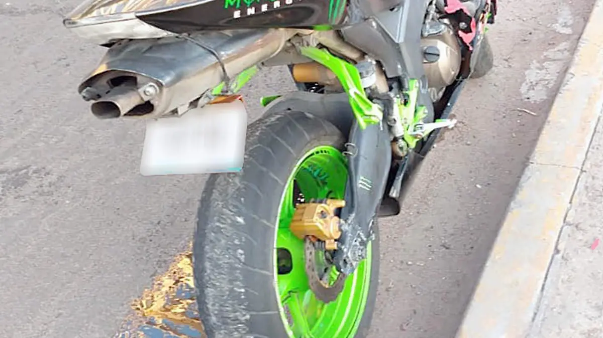 Motocicleta muere estrellado 2