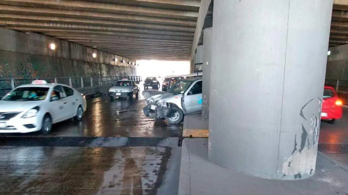 accidente paso a desnivel