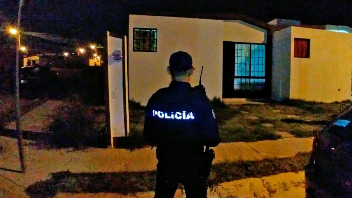 policias en el lugar