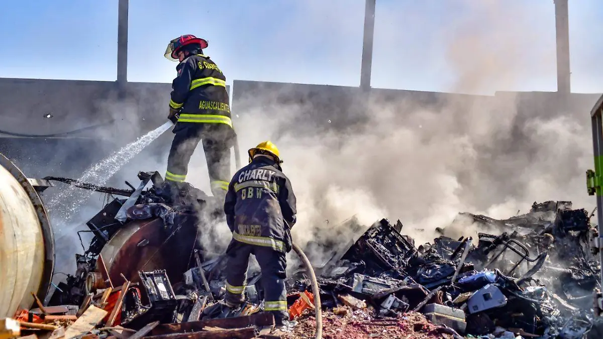 Incendio chatarrera 5