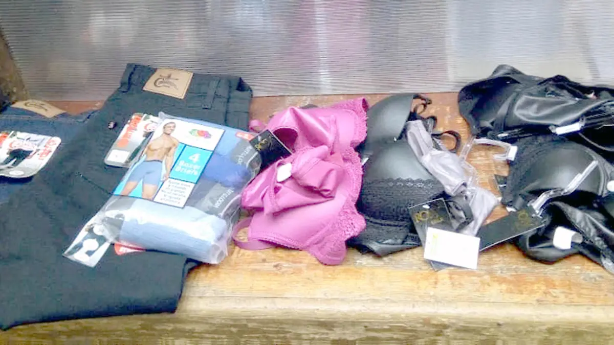 botín ropa interior de mujer