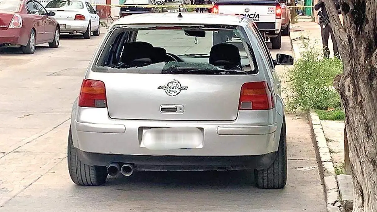 Auto en el lugar de los hechos