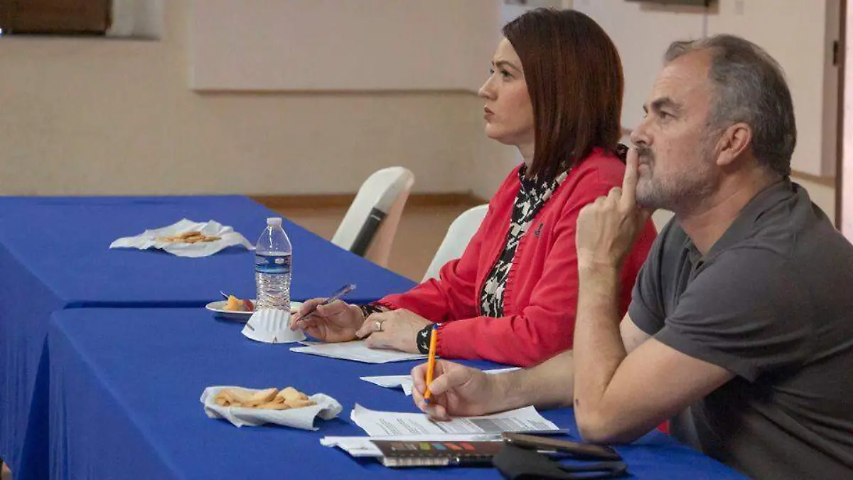 Claudia Santa Ana Zaldívar, directora del ICA; y Carlos Tejada, director de Ciudades Creativas de UNESCO (1)