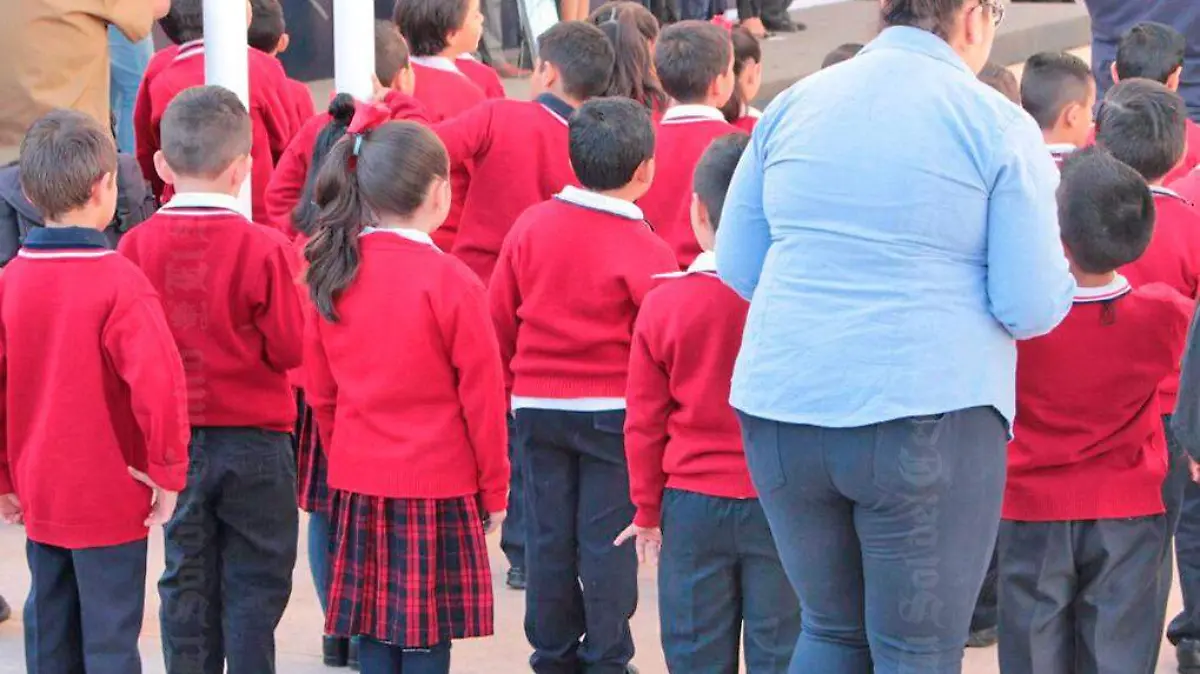 niños primaria alumnos