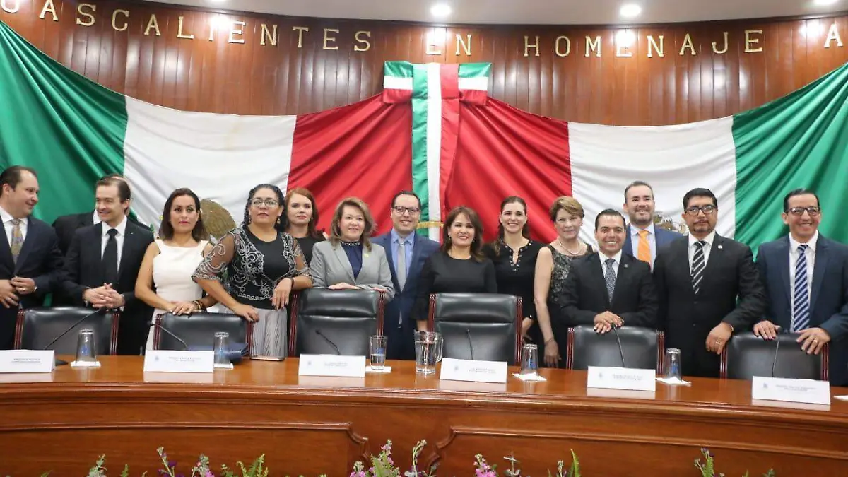 Toma de protesta alcaldesa 1