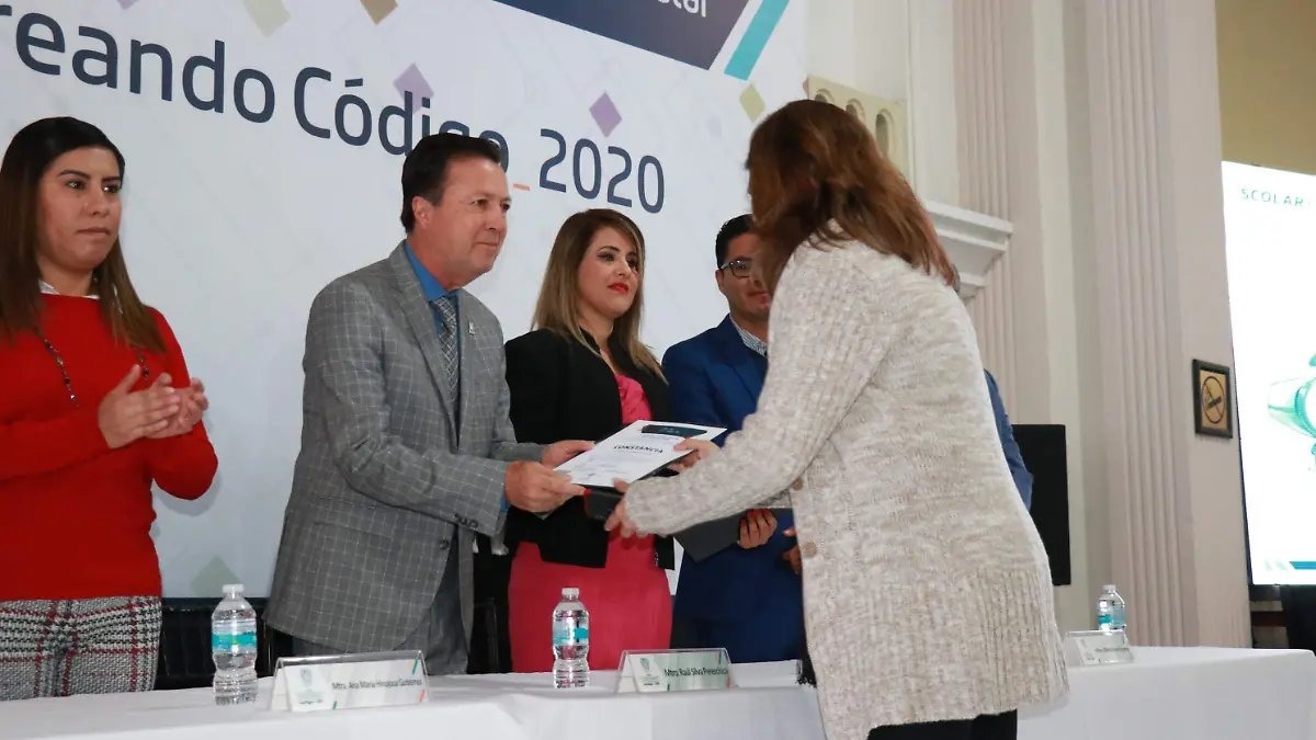 Creando Código 2020 cursos del IEA