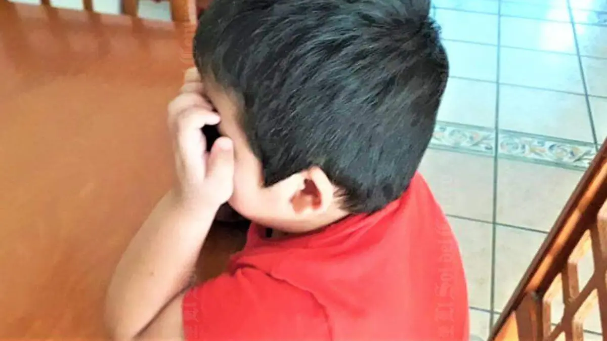 niño triste
