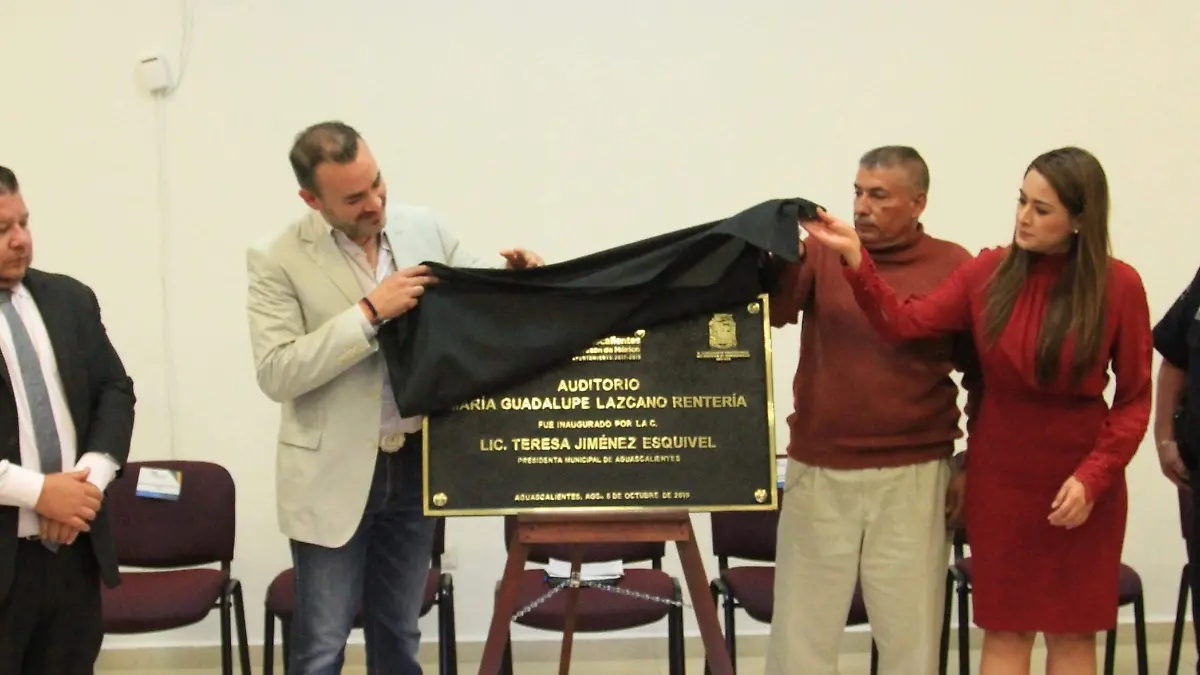 Tere Jimenez revela placa SPM