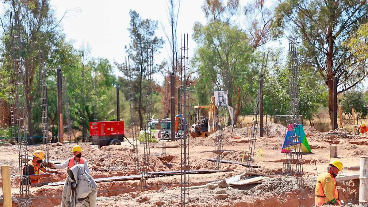 Alcaldesa supervisa obras públicas