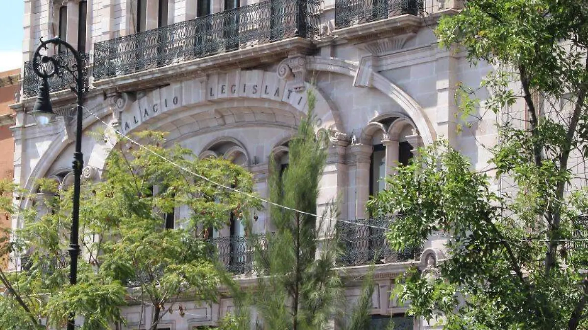 fe10e2a5-ec58-417c-a51a-73ee3103bdbc (1)