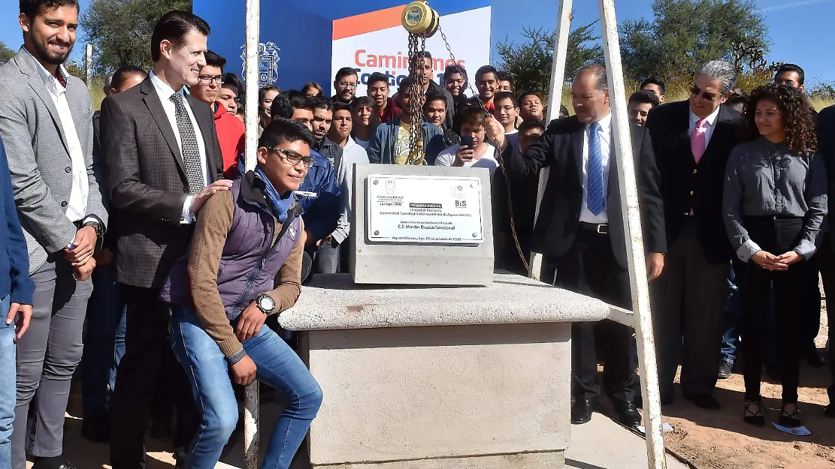 GOBIERNO DEL ESTADO 968 UNIVERSIDAD  2