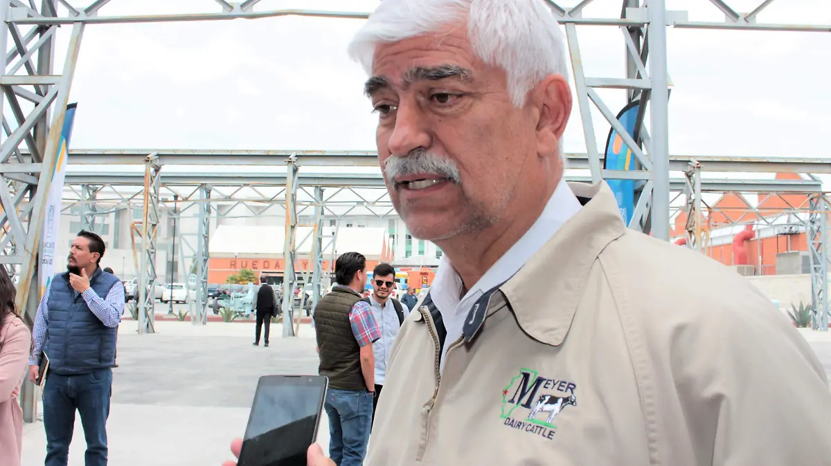 José Luis González