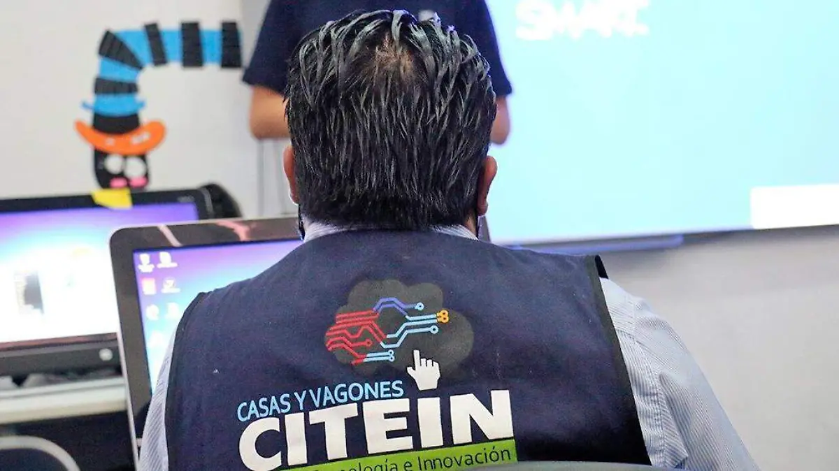 personal vagones de ciencia