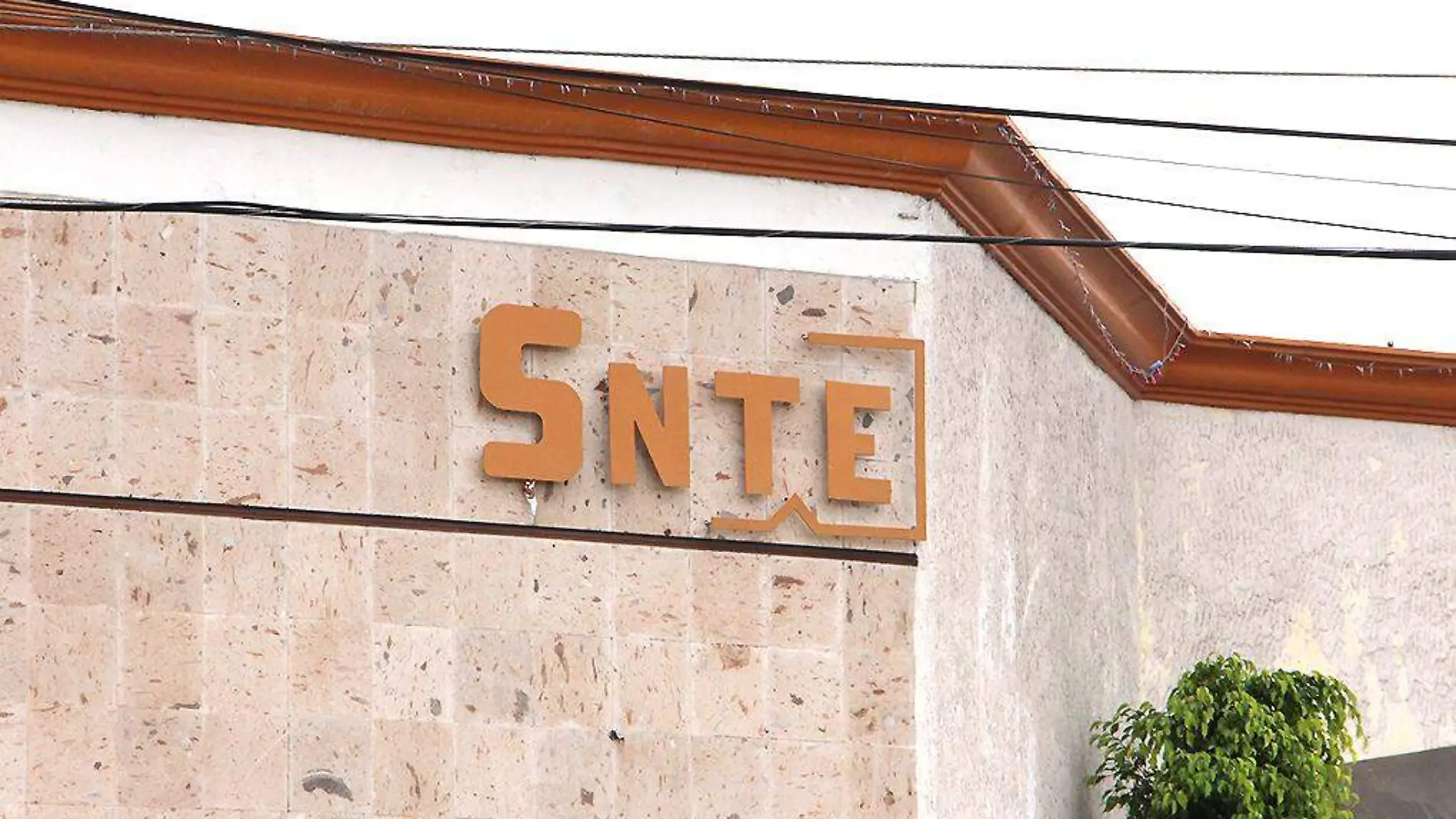 Edificio-Logo-SNTE