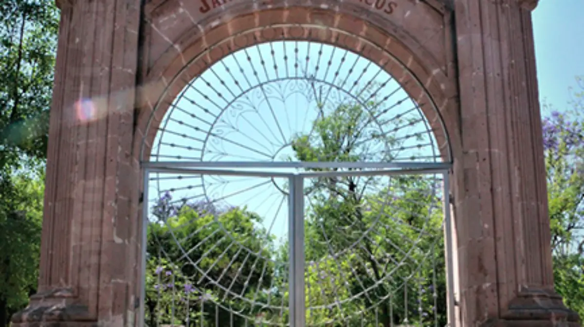 Jardín de San Marcos cerrado 2