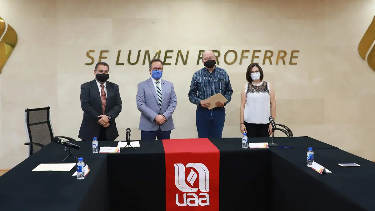 Toma de protesta Defensor de audiencias