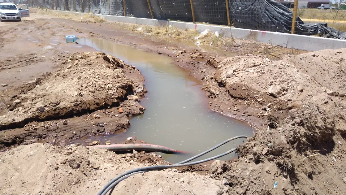 Tubo de abastecimiento roto