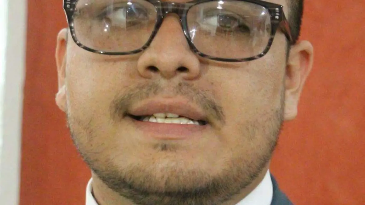 Óscar Méndez Escobar​