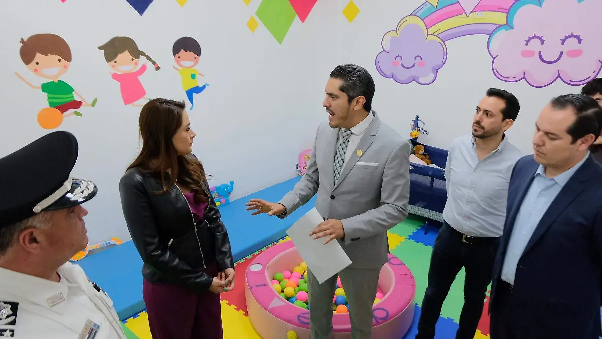 Tere Jiménez inaugura estancia infantil