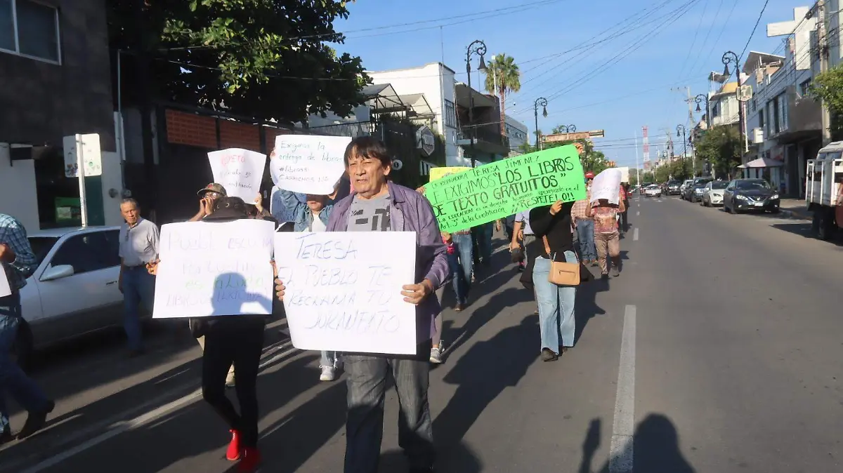 Marcha por los libros