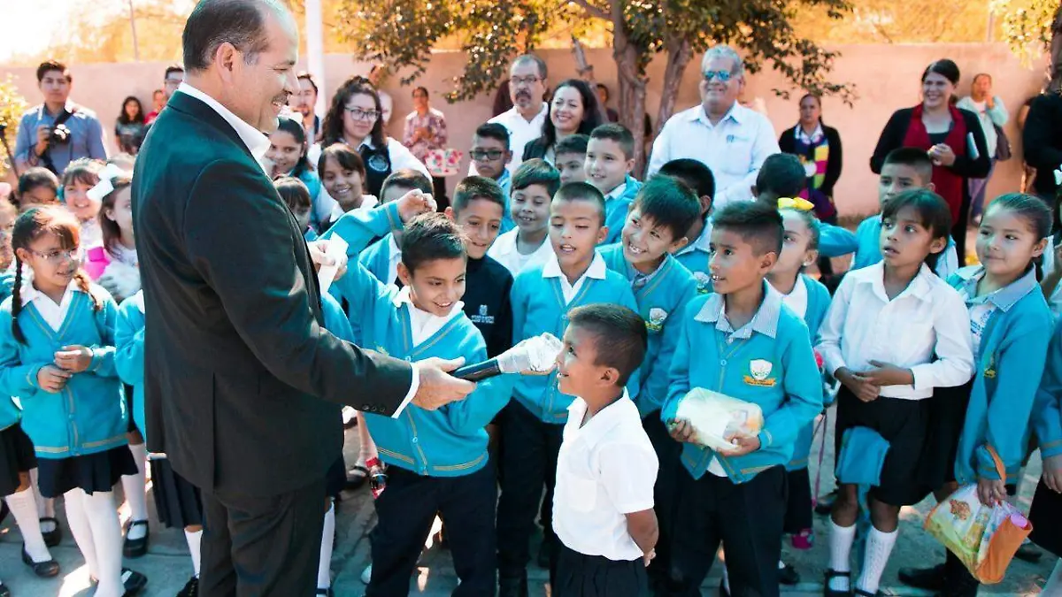 Entrega de Uniformes MOS 1