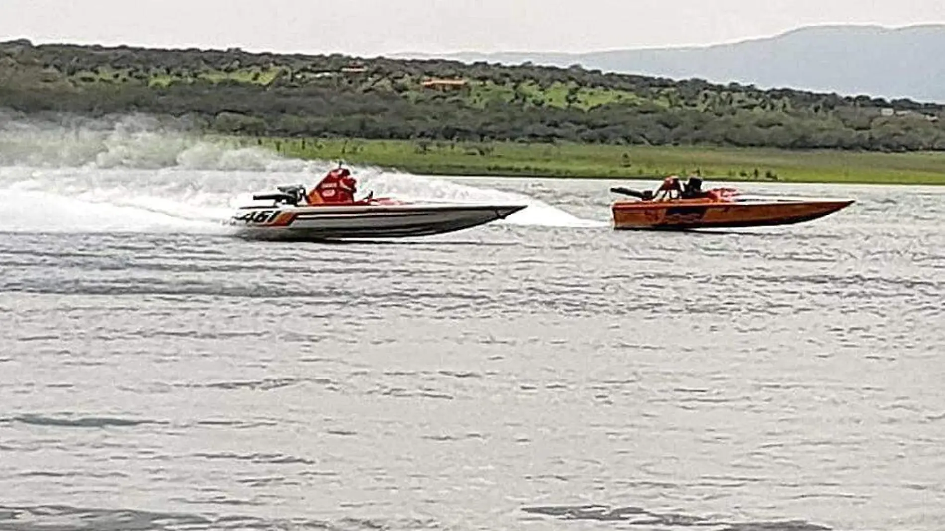 Presa-Agua-Botes-Lanchas