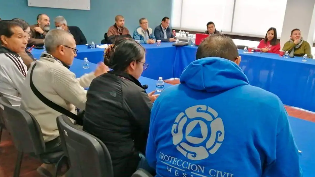 Protección Civil trabajando 2