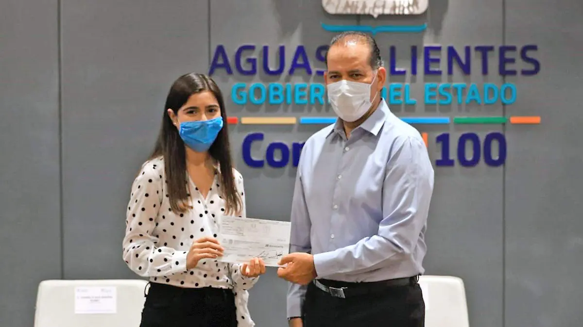 Entrega de becas
