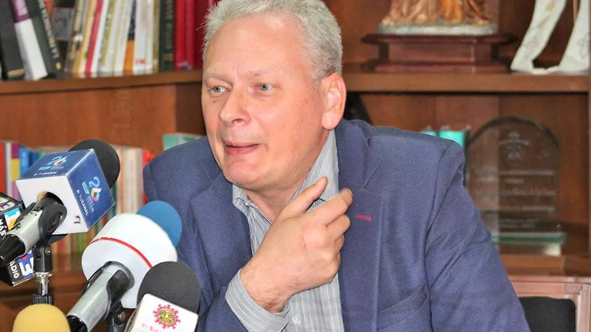 Dominic Kustra representante de Ayuda a la Iglesia Necesitada