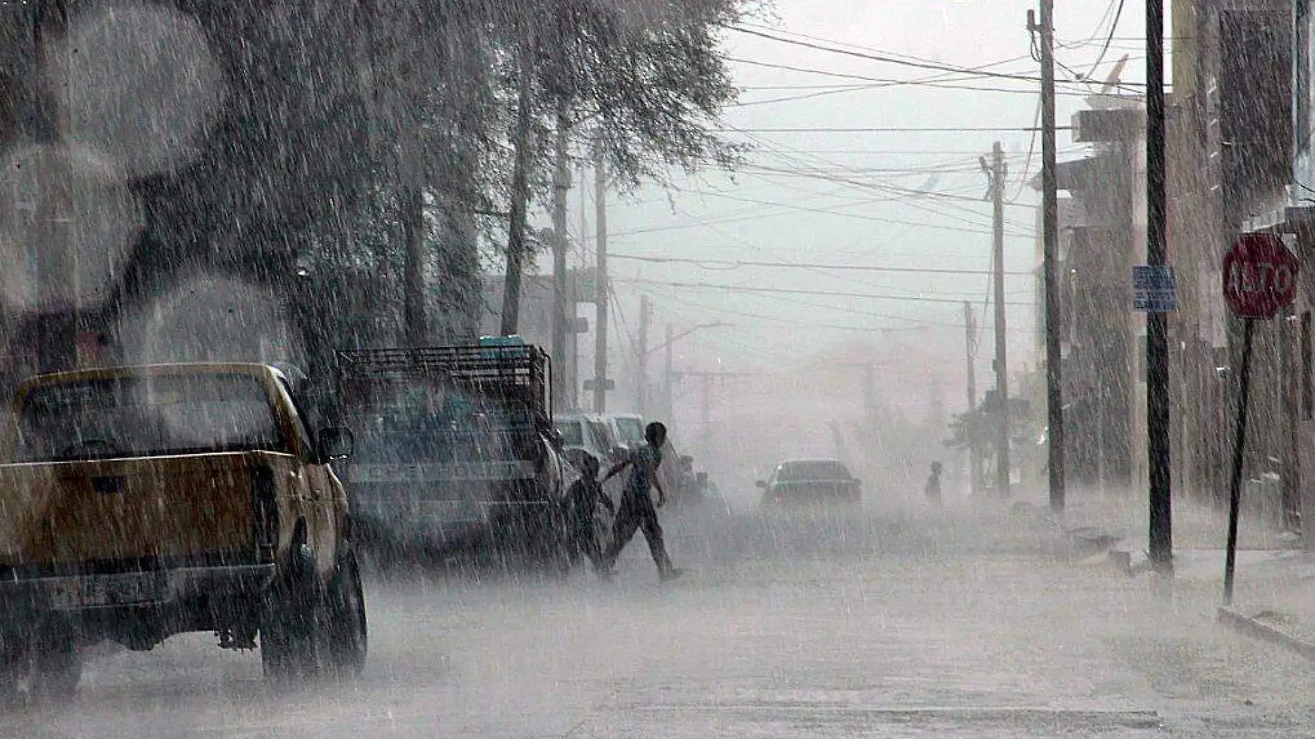 Lluvia-Tormenta-Calles