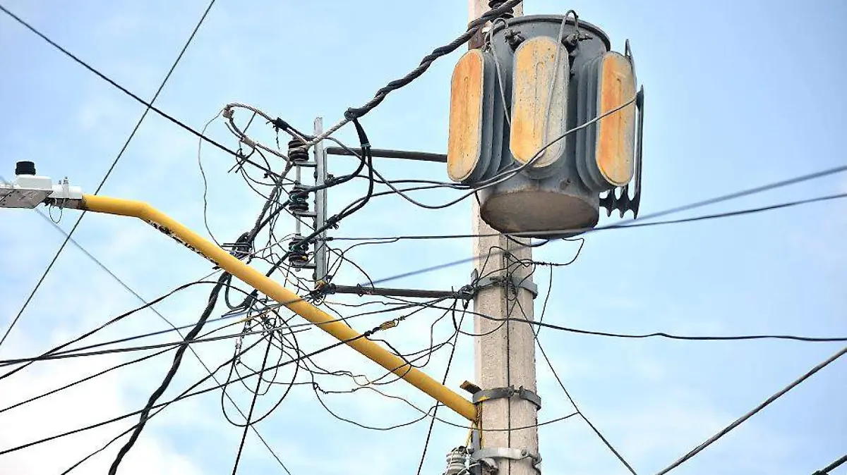 poste de cableado CFE
