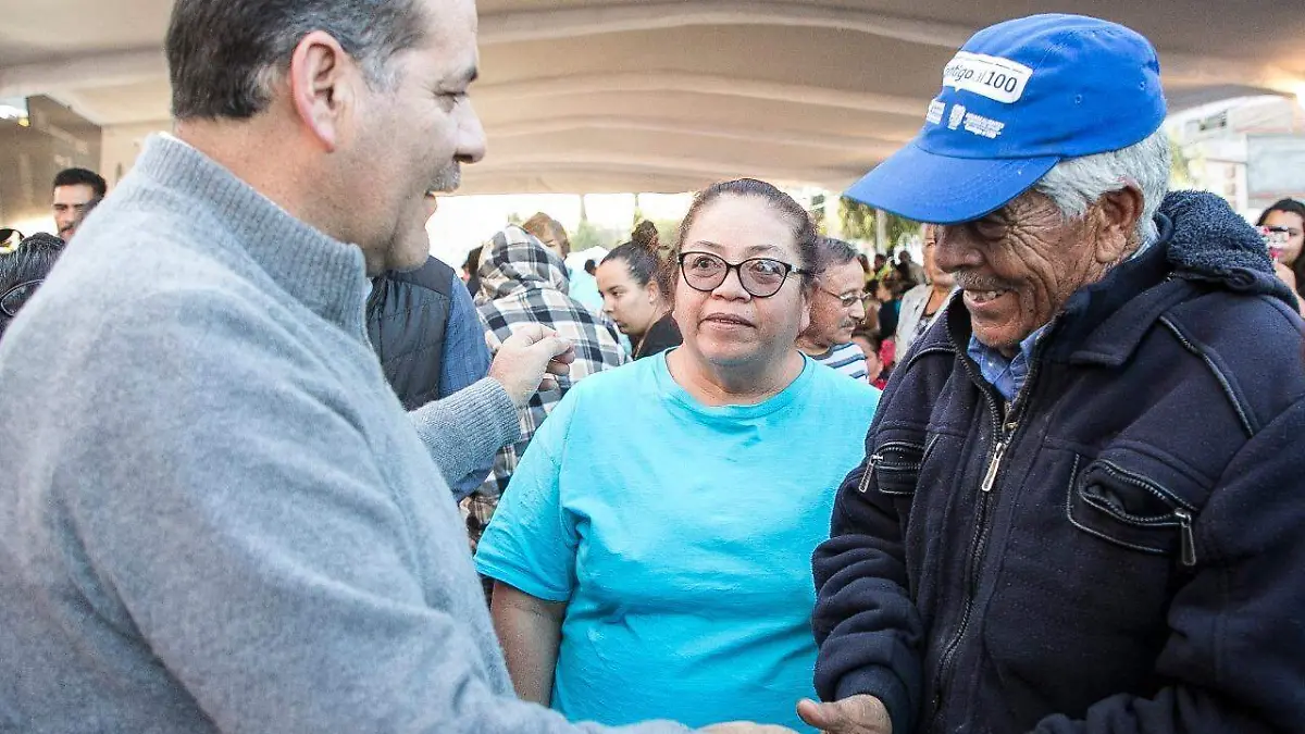 MOS visita a ciudadanos en el poniente