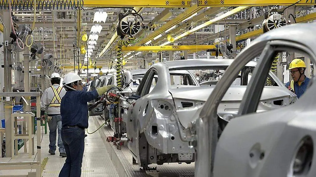 IndustriaAutomotriz-Obreros-Trabajadores
